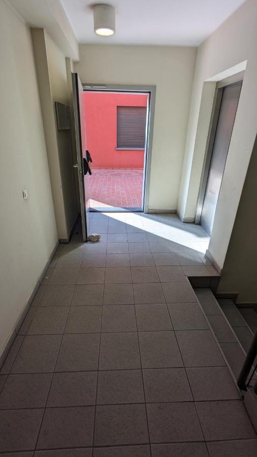 Downtown Fiume, Underground Garage Within The Property Buitenkant foto