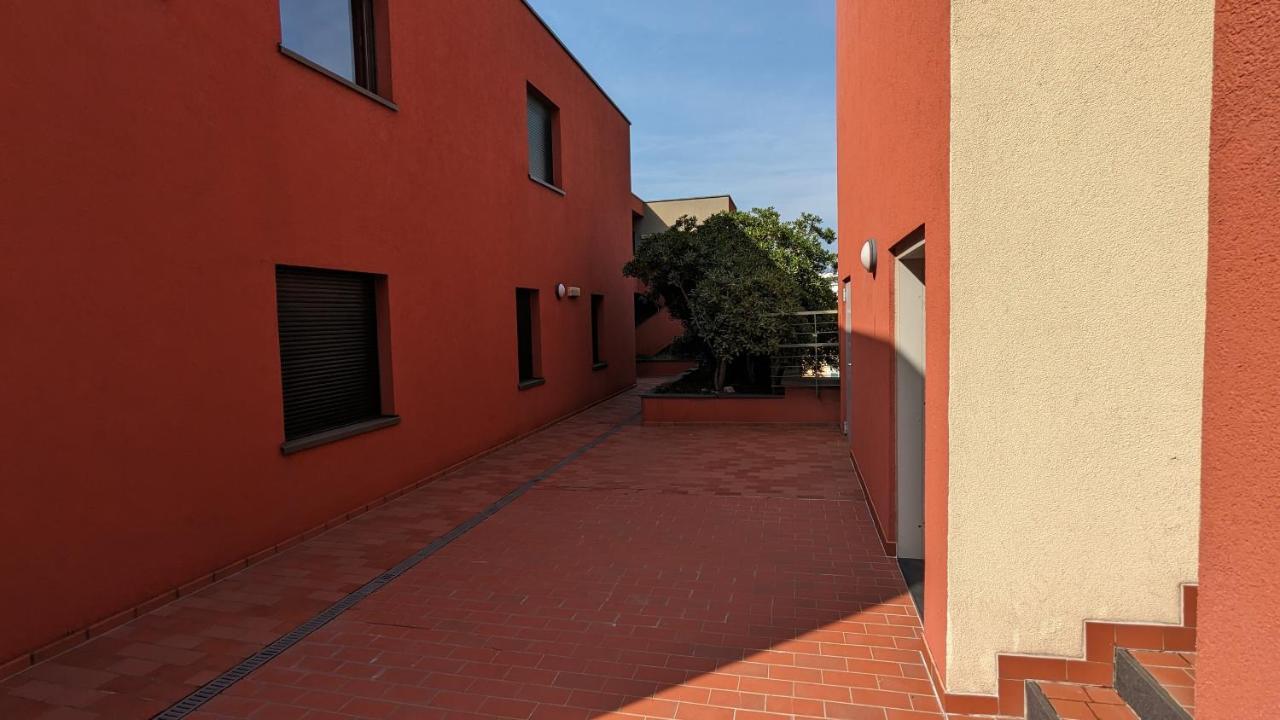 Downtown Fiume, Underground Garage Within The Property Buitenkant foto